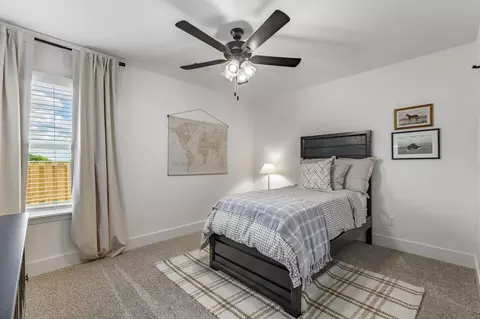 Bedroom - 805 Klenc Rd, Springdale, AR 72762 photo 9 of 11