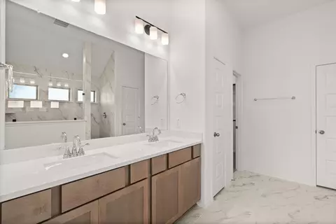 Bath - 407 Aztec Cave Dr, New Caney, TX 77357 photo 2 of 5