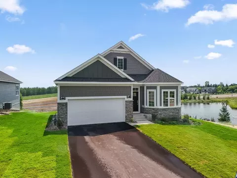 7586 201st St W, Lakeville, MN 55044