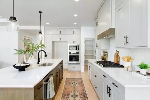 Kitchen - 6623 W Sollas Dr, Eagle, ID 83616 photo 2 of 2