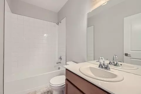 Bath - 154 Buckwheat Ln, Berthoud, CO 80513 photo 4 of 9