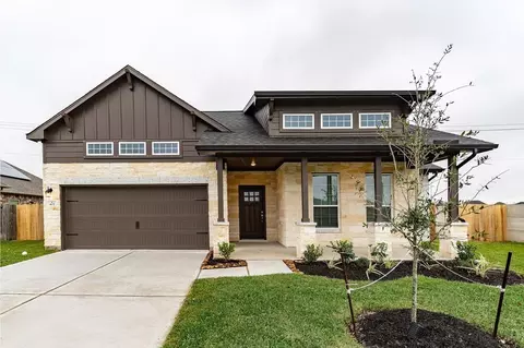 402 Merlot Dr, Alvin, TX 77511