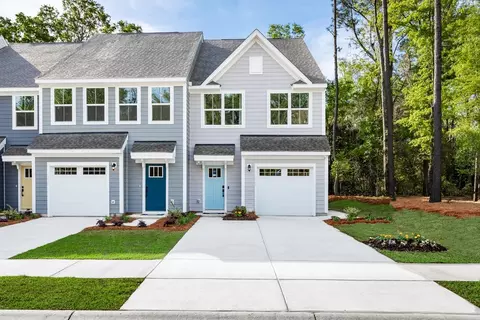 1010 Crescent Cove Ln, Summerville, SC 29483