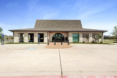 Exterior - 2006 Portrush Ln, Venus, TX 76084 photo 6 of 7