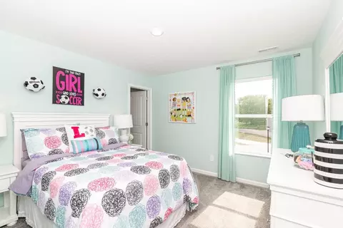Bedroom - 956 Ram Dr, Franklin, IN 46131 photo 8 of 11
