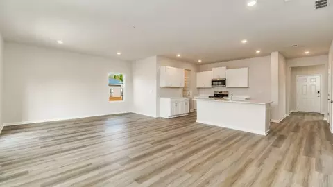Living - 8605 Tarsus Dr, Milton, FL 32583 photo 2 of 6