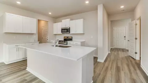 Entry Way - 8605 Tarsus Dr, Milton, FL 32583 photo 1 of 9
