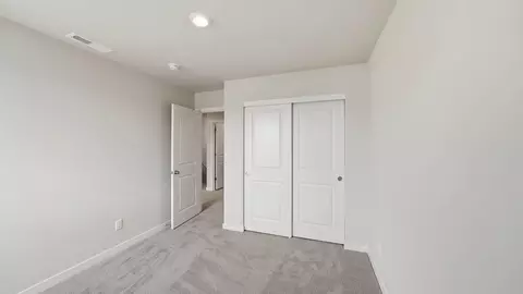 Bedroom - 21217 SE Pelee Dr, Bend, OR 97702 photo 6 of 12