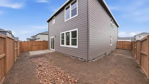 Exterior - 21217 SE Pelee Dr, Bend, OR 97702 photo 4 of 12
