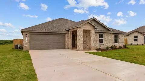 Exterior - 2302 Continental Ave, Abilene, TX 79601 photo 6 of 15