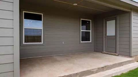 Exterior - 2302 Continental Ave, Abilene, TX 79601 photo 8 of 15