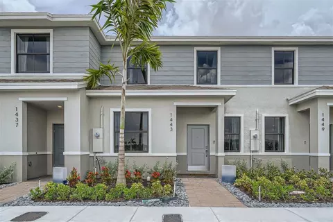 1431 NE 5th Ave, Florida City, FL 33034