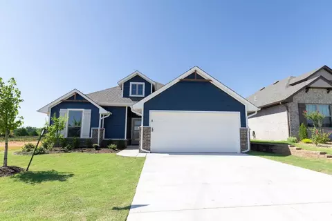 10364 SW 56th St, Mustang, OK 73064