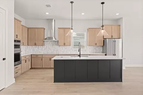 Kitchen - 108 E Luna Blue Ln, Jarrell, TX 76537 photo 2 of 5