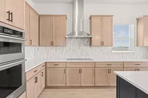 Kitchen - 108 E Luna Blue Ln, Jarrell, TX 76537 photo 3 of 5