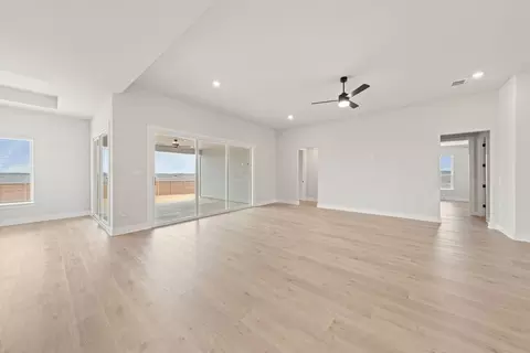 Living - 108 E Luna Blue Ln, Jarrell, TX 76537 photo 2 of 5