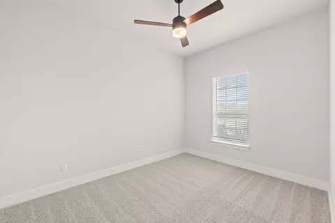 Bedroom - 108 E Luna Blue Ln, Jarrell, TX 76537 photo 2 of 5