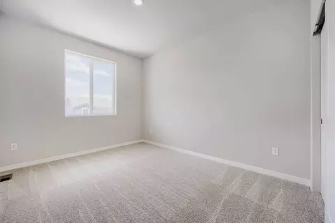Bedroom - 46431 Heritage Ave, Bennett, CO 80102 photo 4 of 19
