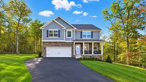 508 Stonewall Jackson Blvd, Staunton, VA 24401