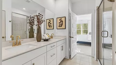Bath - 3413 Dench Dr, Murfreesboro, TN 37130 photo 1 of 5