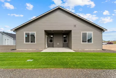 Exterior - 405 Acadia St, Middleton, ID 83644 photo 3 of 3