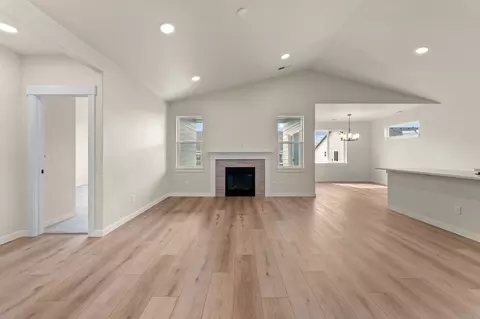 Living - 405 Acadia St, Middleton, ID 83644 photo 1 of 1