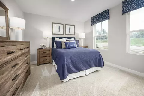Bedroom - 141 Stonecrest Trl, Elyria, OH 44035 photo 2 of 4