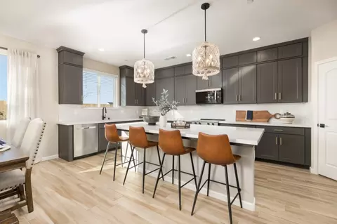 Kitchen - 611 Elkhorn Ave, Visalia, CA 93292 photo 1 of 9