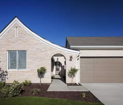Exterior - 611 Elkhorn Ave, Visalia, CA 93292 photo 7 of 8