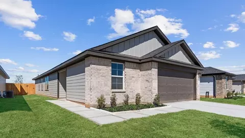 6818 Spur Creek Dr, Rosenberg, TX 77471