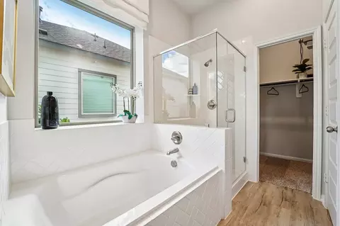 Bath - 11238 Katzer Pl, Converse, TX 78109 photo 3 of 7