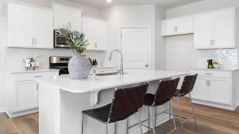 Kitchen - 541 Blackpool Ct, Monroe, NC 28112 photo 3 of 9