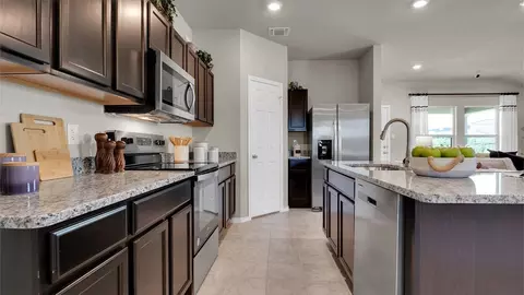 Kitchen - 1000 Crossvine Dr, Killeen, TX 76543 photo 7 of 7