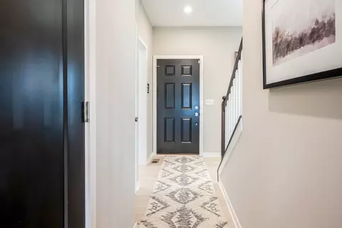 Entry Way - 1322 Trailhead Pl, Harrison, OH 45030 photo 2 of 6