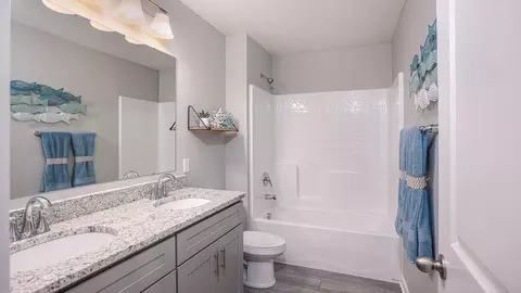 Bath - 107 Spencer Ct, Harmony, PA 16037 photo 13 of 15