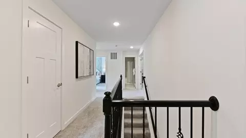 Entry Way - 107 Spencer Ct, Harmony, PA 16037 photo 4 of 9