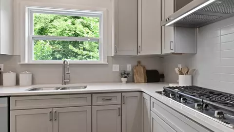 Kitchen - 107 Spencer Ct, Harmony, PA 16037 photo 3 of 8