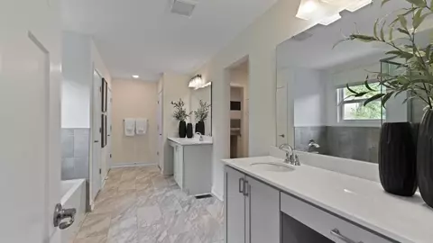 Bath - 107 Spencer Ct, Harmony, PA 16037 photo 2 of 15