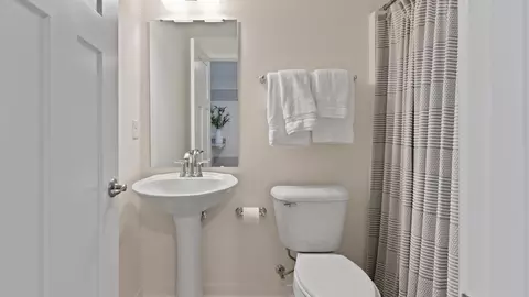 Bath - 107 Spencer Ct, Harmony, PA 16037 photo 9 of 15