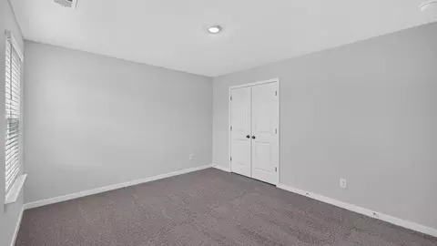 Bedroom - 1013 Foxberry Ln, Maiden, NC 28650 photo 4 of 17