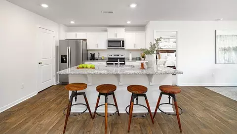Kitchen - 1013 Foxberry Ln, Maiden, NC 28650 photo 4 of 6