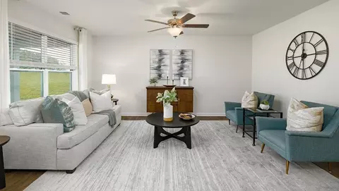 Living - 1013 Foxberry Ln, Maiden, NC 28650 photo 2 of 2