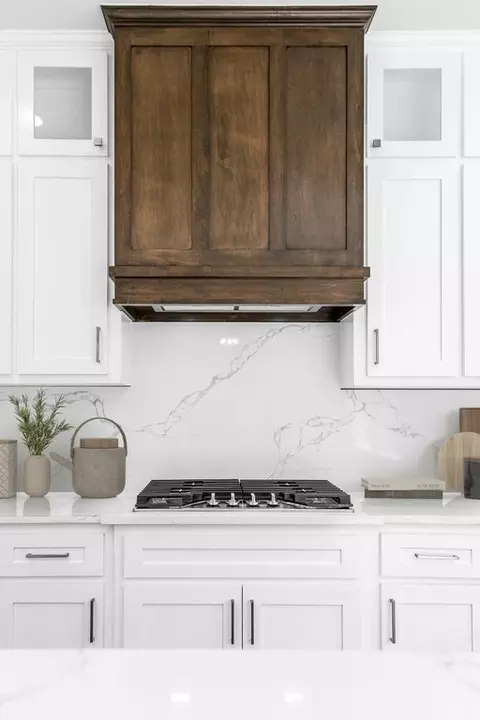 Kitchen - 3501 N Hickory Ave, Broken Arrow, OK 74012 photo 4 of 10