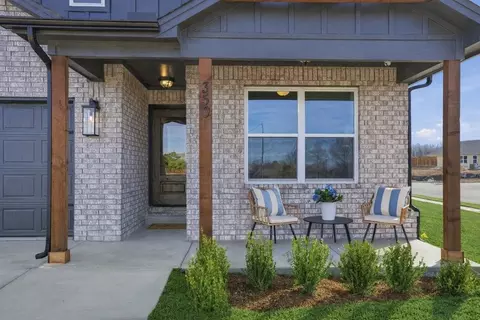 Exterior - 3501 N Hickory Ave, Broken Arrow, OK 74012 photo 10 of 12
