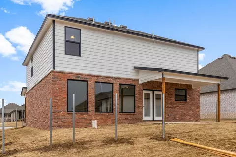 Exterior - 3501 N Hickory Ave, Broken Arrow, OK 74012 photo 8 of 12