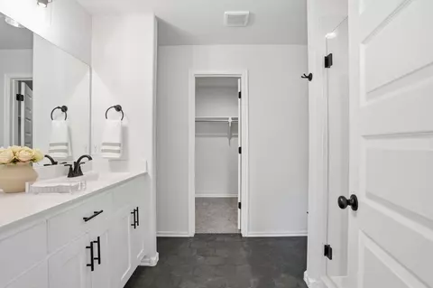Entry Way - 3501 N Hickory Ave, Broken Arrow, OK 74012 photo 8 of 8