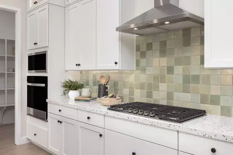 Kitchen - 1268 S 185th Dr, Goodyear, AZ 85338 photo 3 of 6