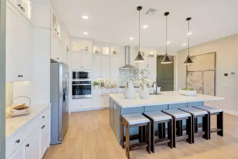 Kitchen - 1268 S 185th Dr, Goodyear, AZ 85338 photo 4 of 6