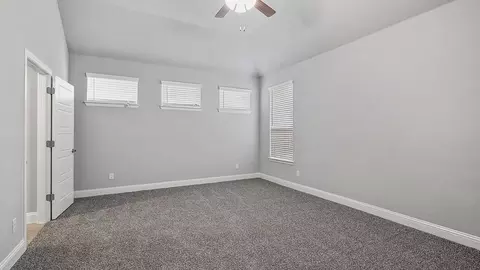 Bedroom - 1821 Laurel St, Denton, TX 76205 photo 1 of 17