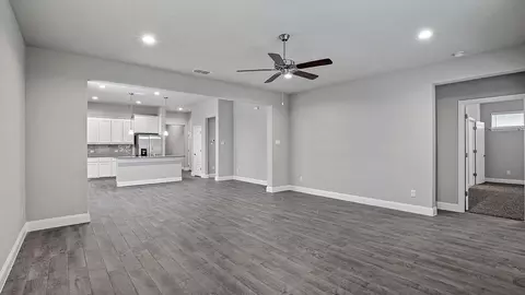 Living - 1821 Laurel St, Denton, TX 76205 photo 4 of 10